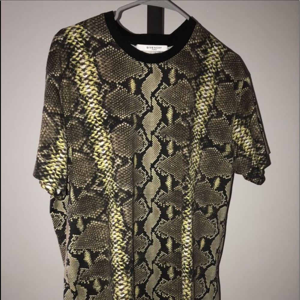 Givenchy ColumbianFit SnakeskinPrint TShirt Size S